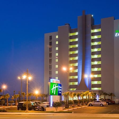 Holiday Inn Express & Suites Oceanfront Daytona Beach Shores By Ihg Esterno foto