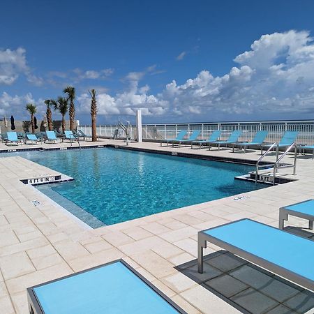 Holiday Inn Express & Suites Oceanfront Daytona Beach Shores By Ihg Esterno foto