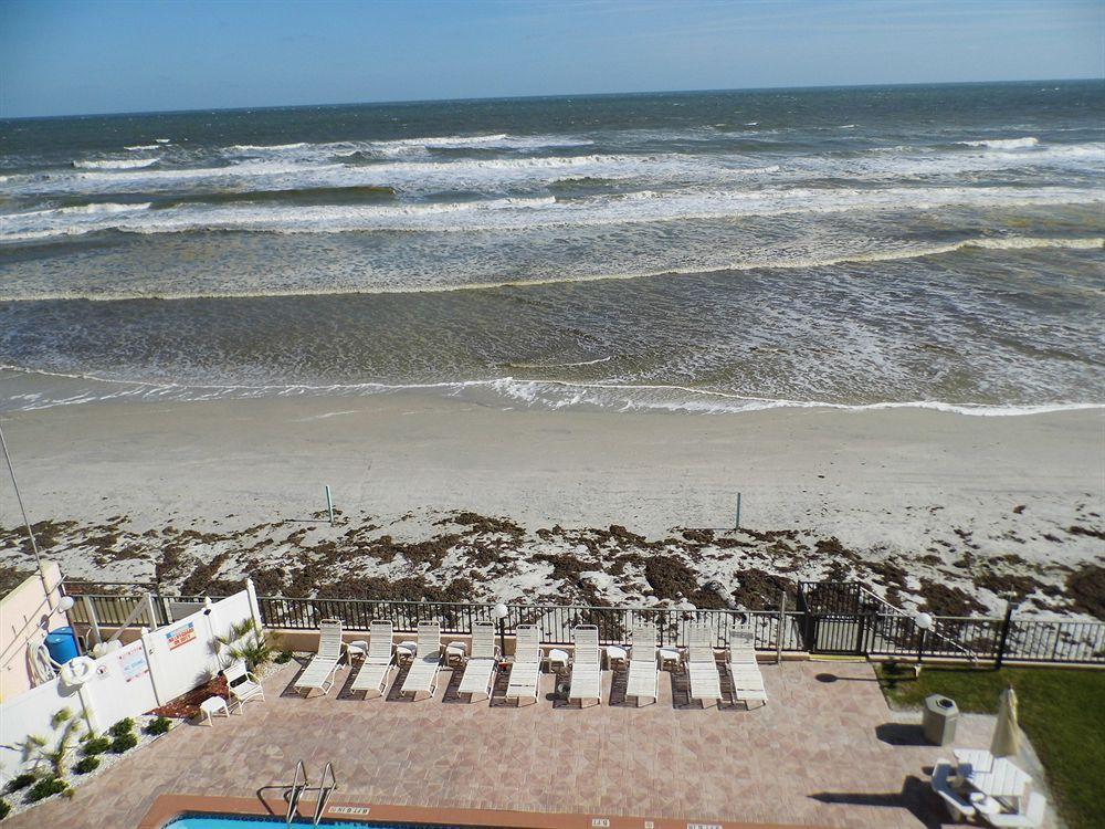 Holiday Inn Express & Suites Oceanfront Daytona Beach Shores By Ihg Esterno foto