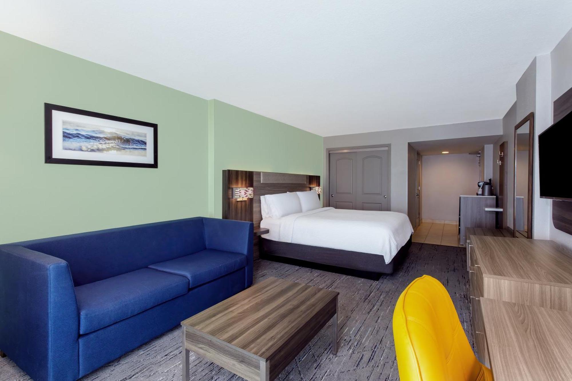 Holiday Inn Express & Suites Oceanfront Daytona Beach Shores By Ihg Esterno foto