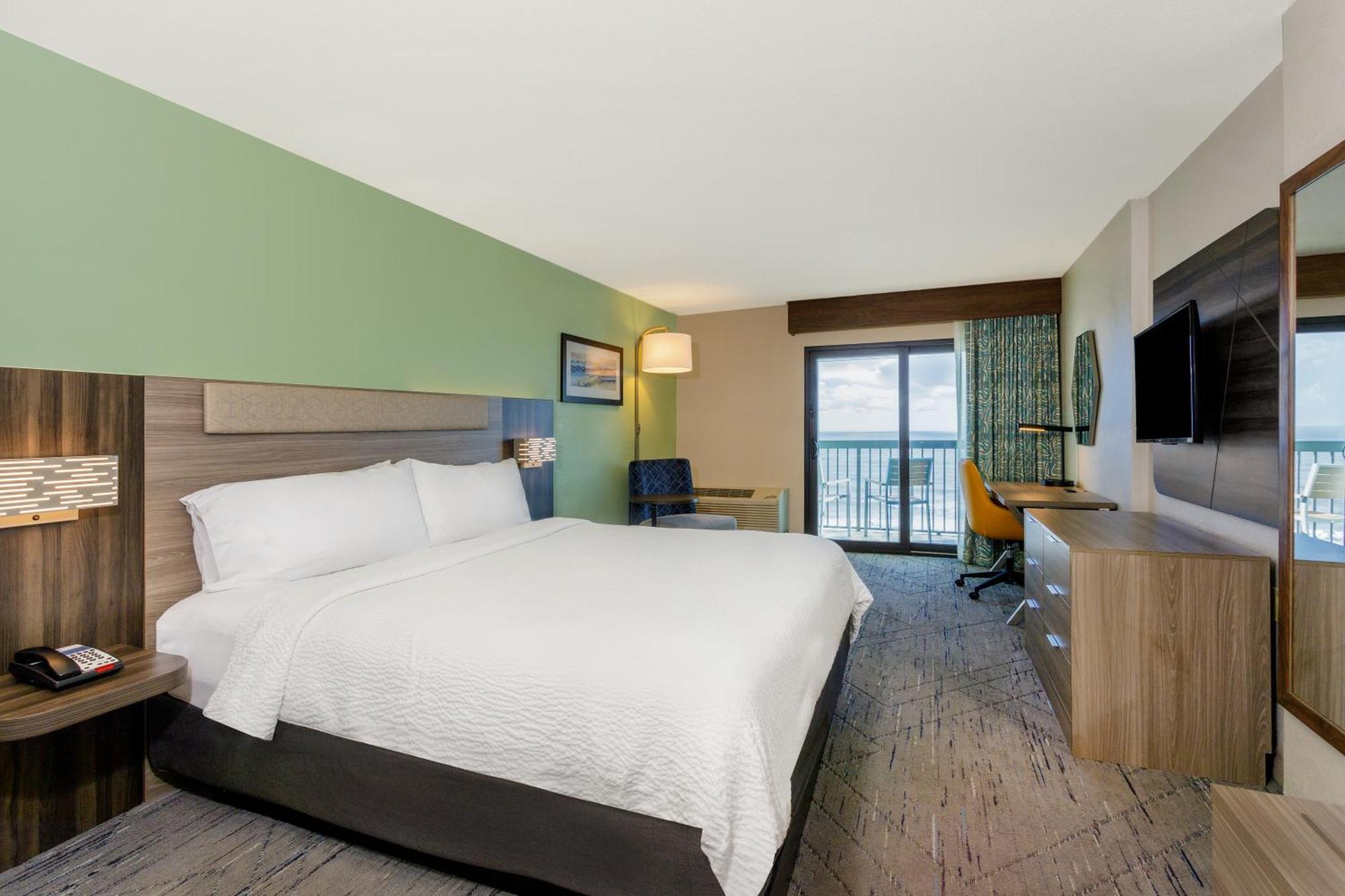 Holiday Inn Express & Suites Oceanfront Daytona Beach Shores By Ihg Esterno foto